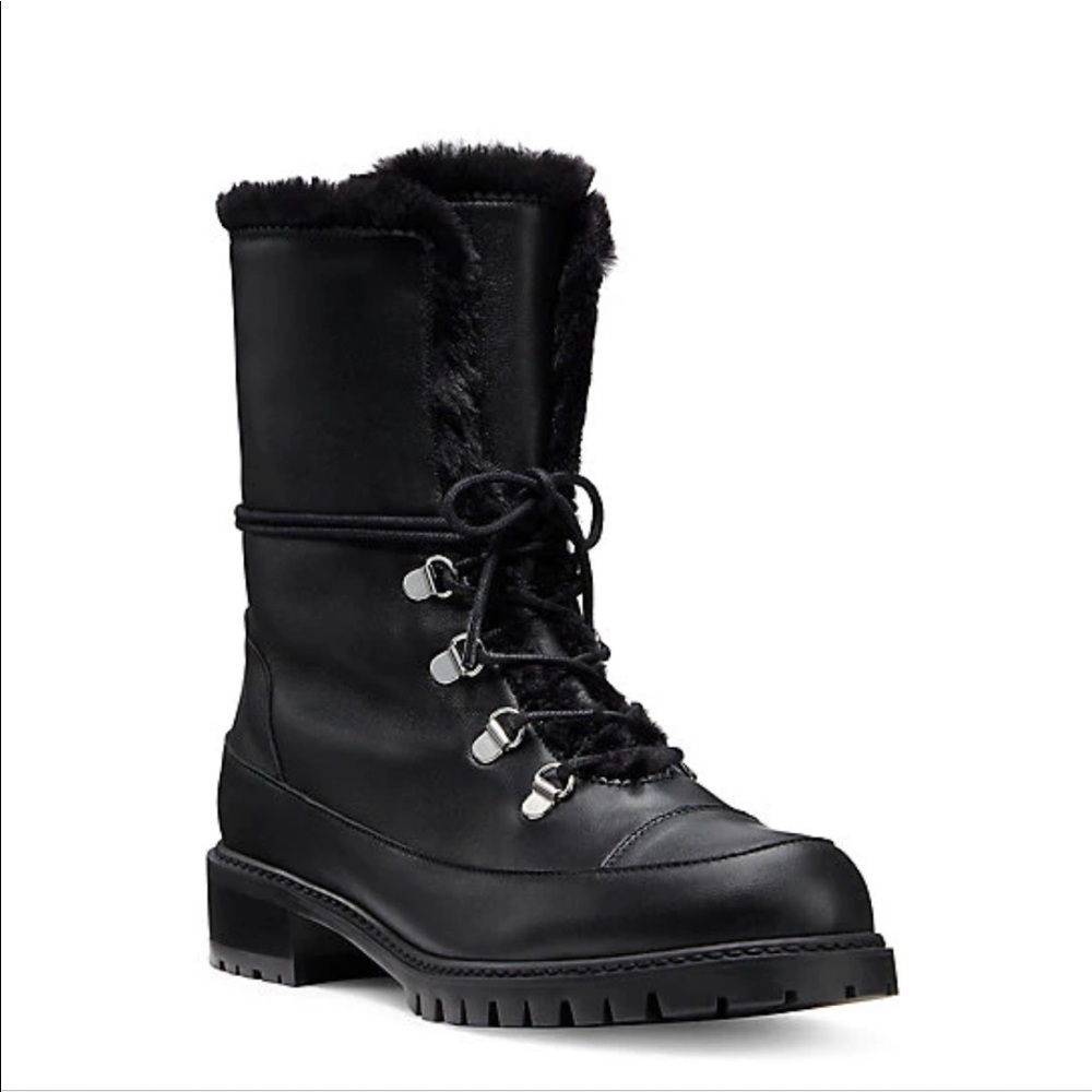 *NWT* Stuart Weitzman Luge Bootie. Size 7.